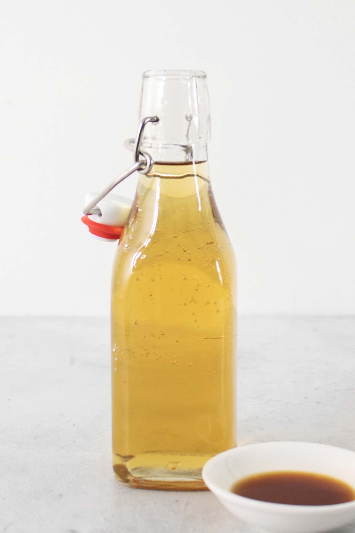 Vanilla simple syrup in a glass bottle.